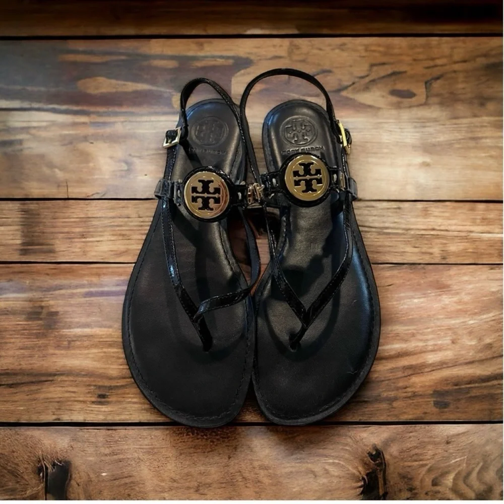 Tory Burch Ali Sandals Black patent leather w/gold insignia Gorgeous! Vintage.